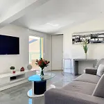 Luxury Duplex Scls - Wifi, Clim, Jacuzzi, Centre