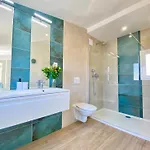 Luxury Duplex Scls - Wifi, Clim, Jacuzzi, Centre 公寓 *