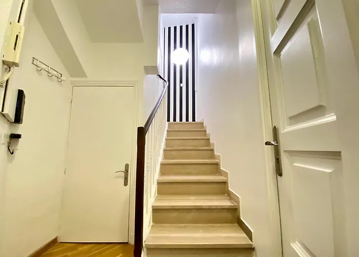 Luxury Duplex Scls - Wifi, Clim, Jacuzzi, Centre Appartamento