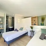 Apartament Luxury Duplex Scls - Wifi, Clim, Jacuzzi, Centre