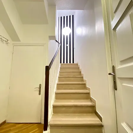 Luxury Duplex Scls - Wifi, Clim, Jacuzzi, Centre Daire