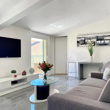 Luxury Duplex Scls - Wifi, Clim, Jacuzzi, Centre