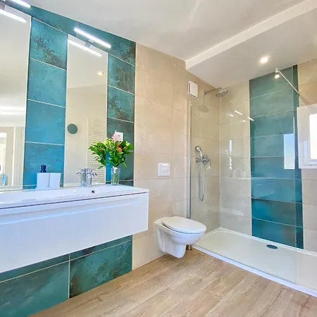 Luxury Duplex Scls - Wifi, Clim, Jacuzzi, Centre Daire *